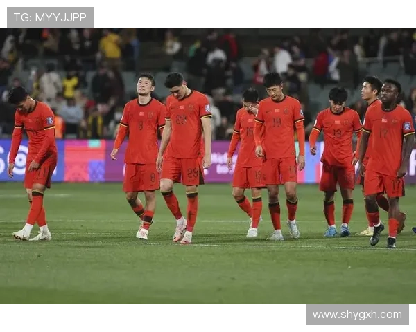 国足主场逆转取胜年轻球员爆发助力球队锁定世预赛关键三分