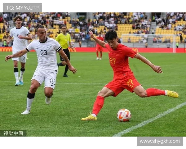 国足新星闪耀国际赛场助球队逆转取胜展现中国足球崛起力量