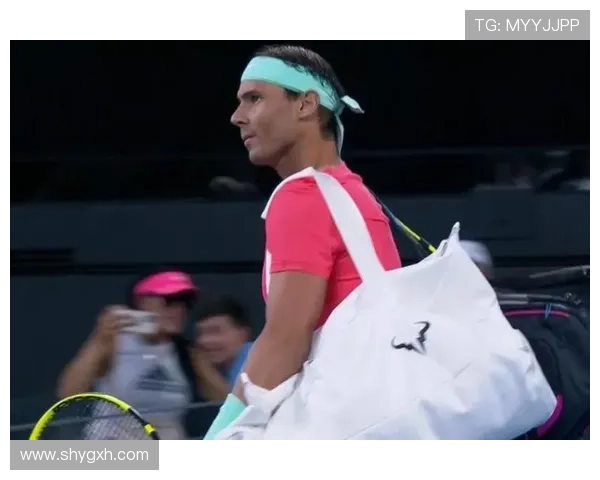 网球世界最新动态：纳达尔宣布伤愈复出，准备迎战即将到来的大师赛