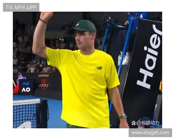 网球赛场风云再起 2025年澳网激战正酣 新星崛起与老将争锋