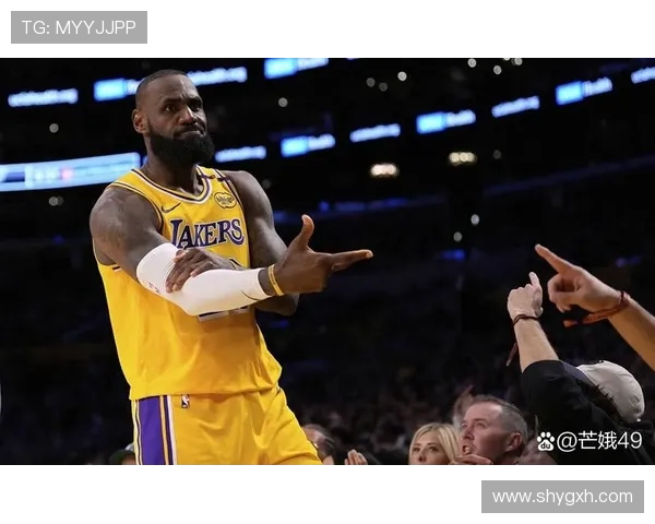 詹姆斯再创历史新纪录带领湖人逆袭勇士 赛季前景令人期待