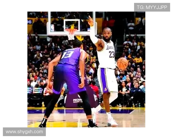 詹姆斯携手戴维斯合砍60分湖人逆转火箭迎来三连胜